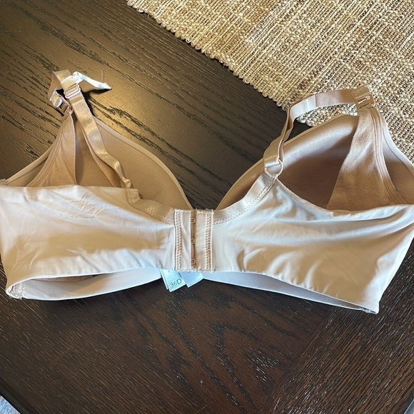 EUC Nursing Bra - Picture 2 of 6